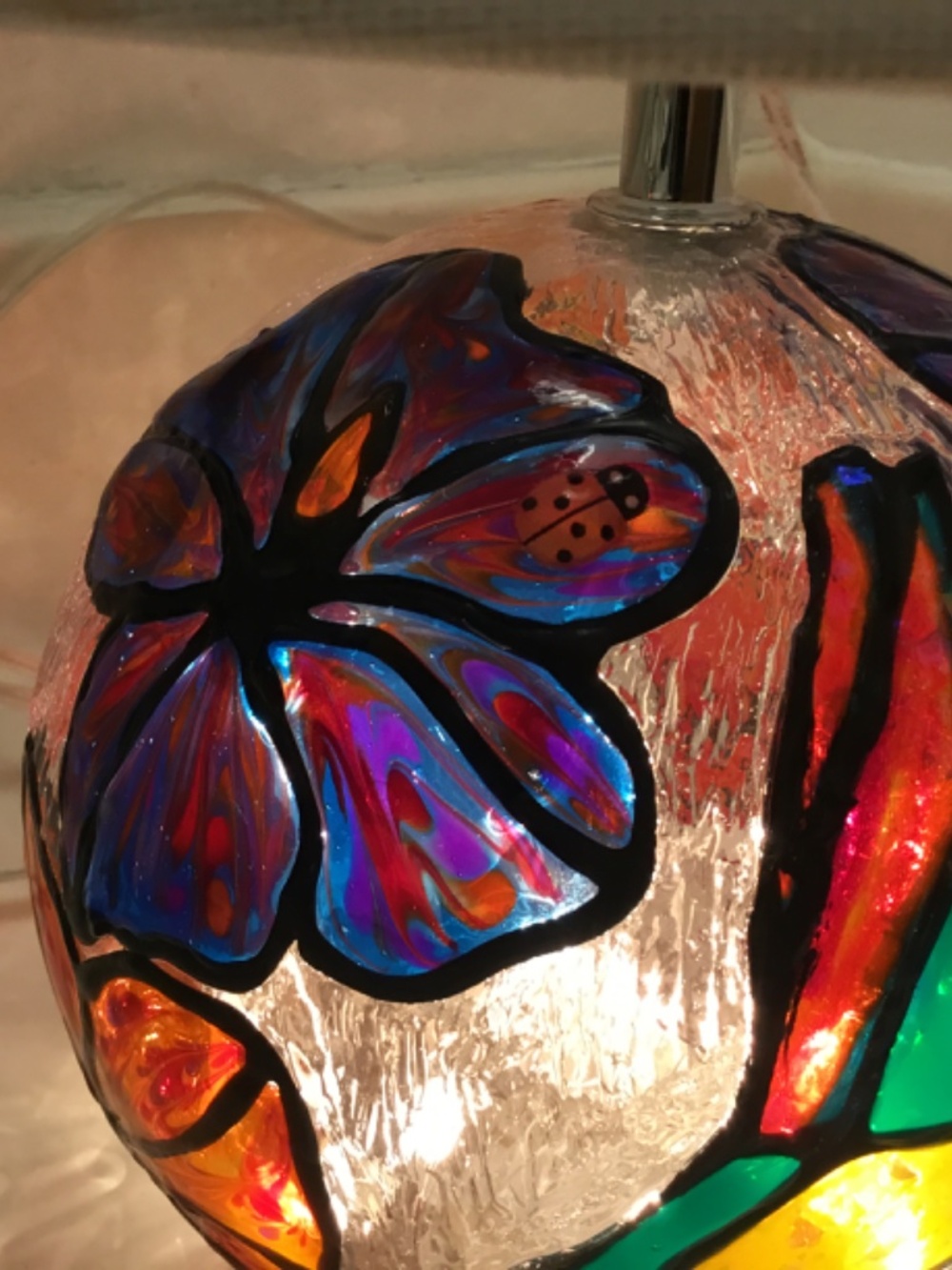 Hand Painted Hummingbird and Hibiscus Flower 13 inch lamp - Picture 8 of 9